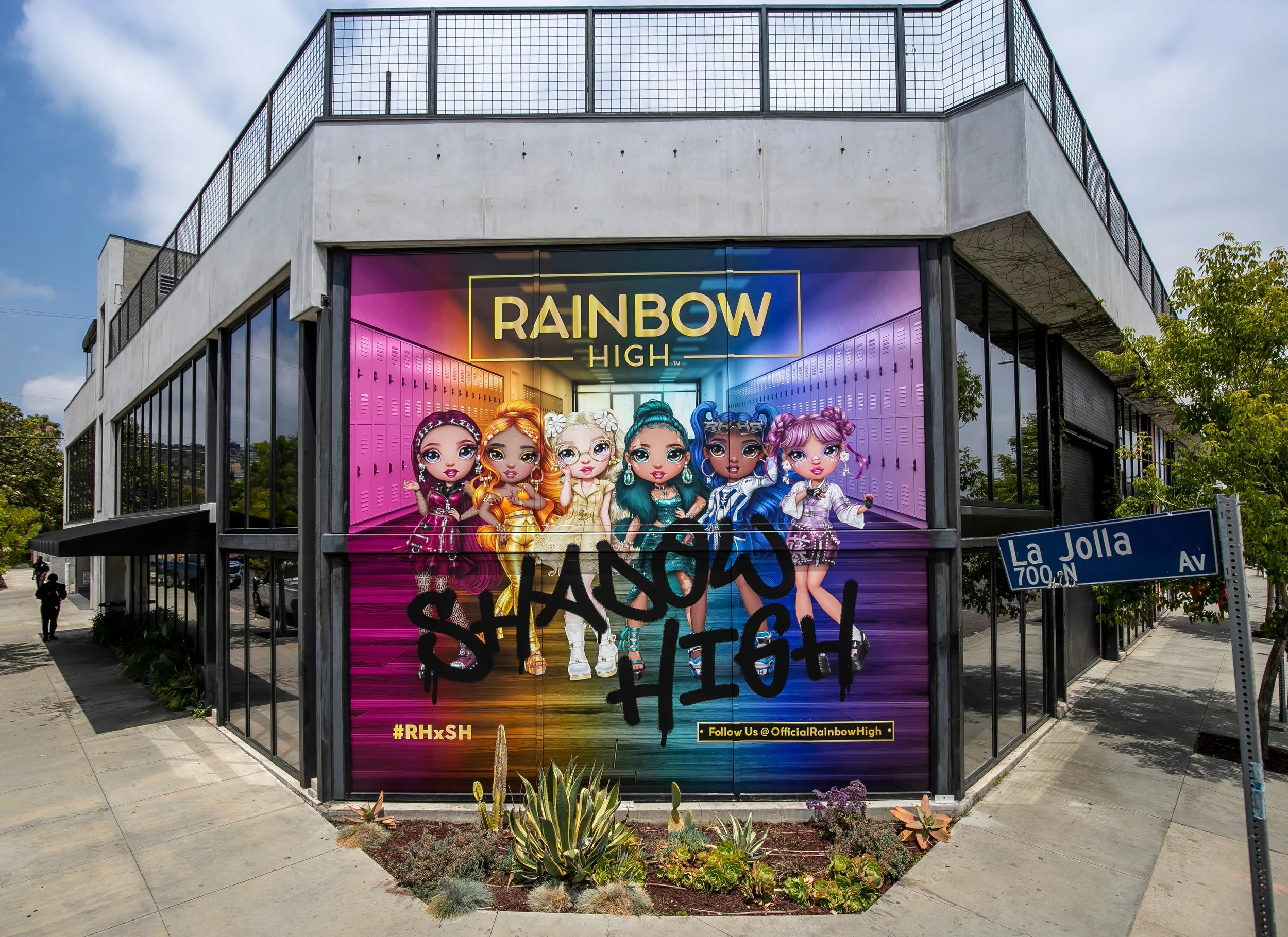 Rainbow High x Shadow High Pop-Up Event in LA - Experiential